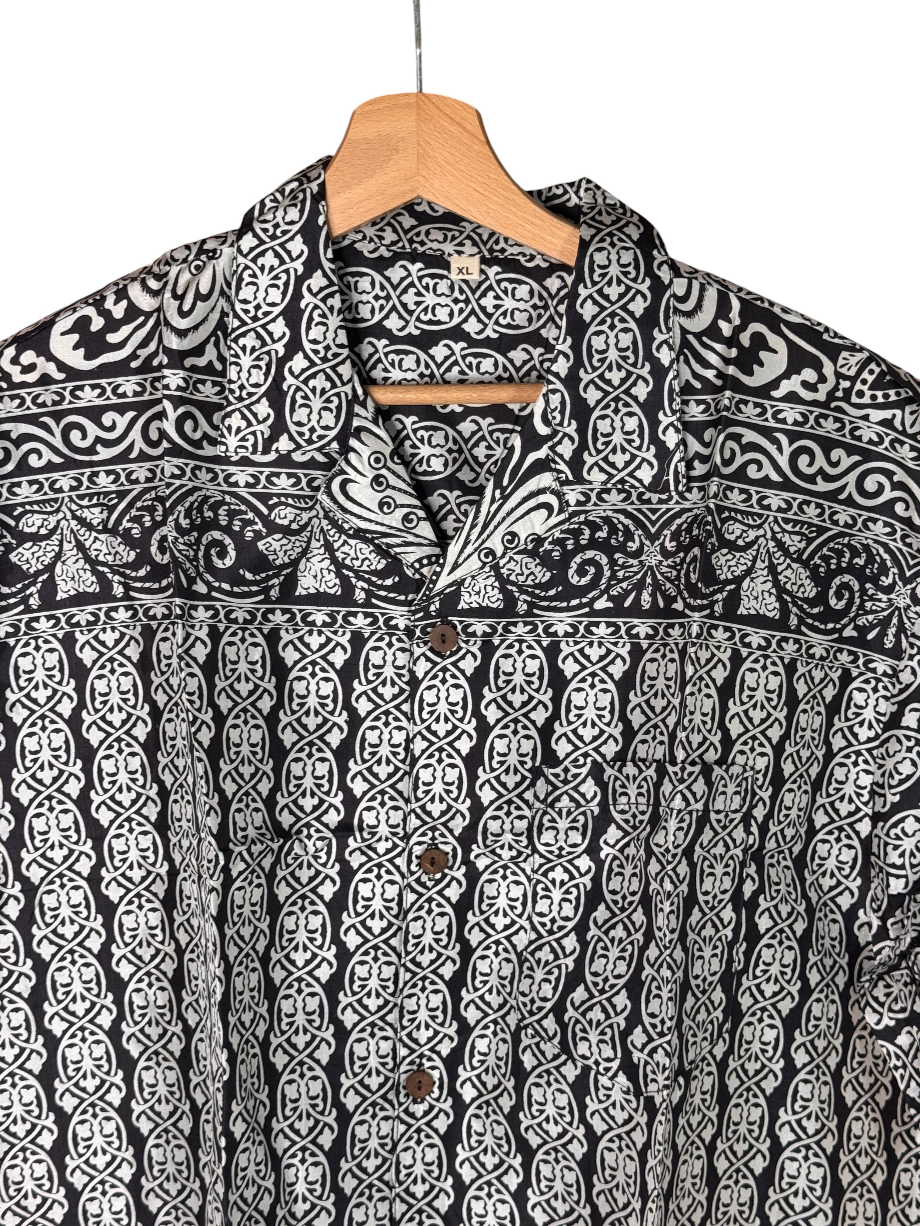 Camicia in Seta Sari Batik Balinese Nero e Bianco Unisex - Taglia XL