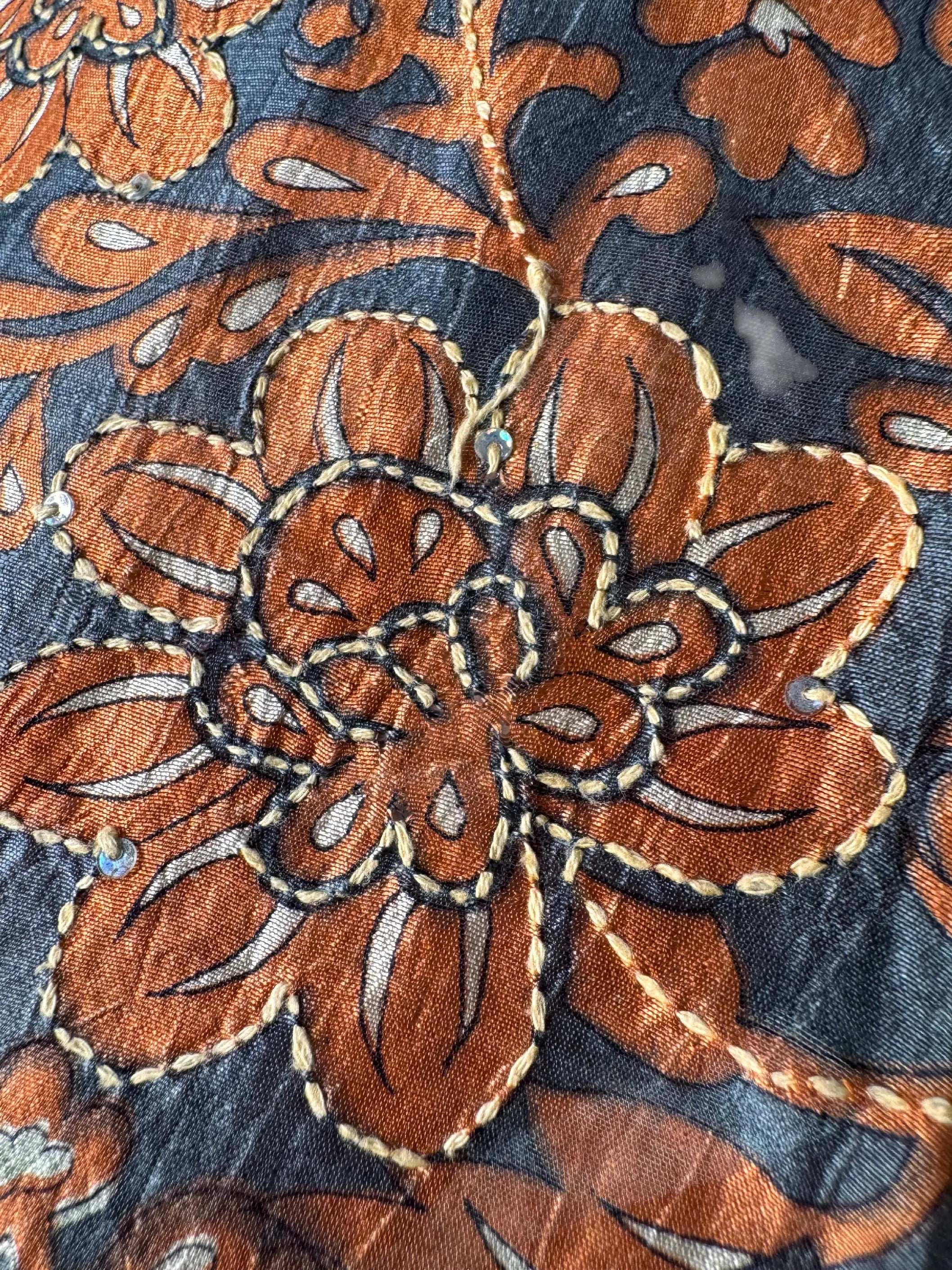 Camicia in Seta Sari Floreale Ricamata Nero e Rame Unisex - Taglia XL