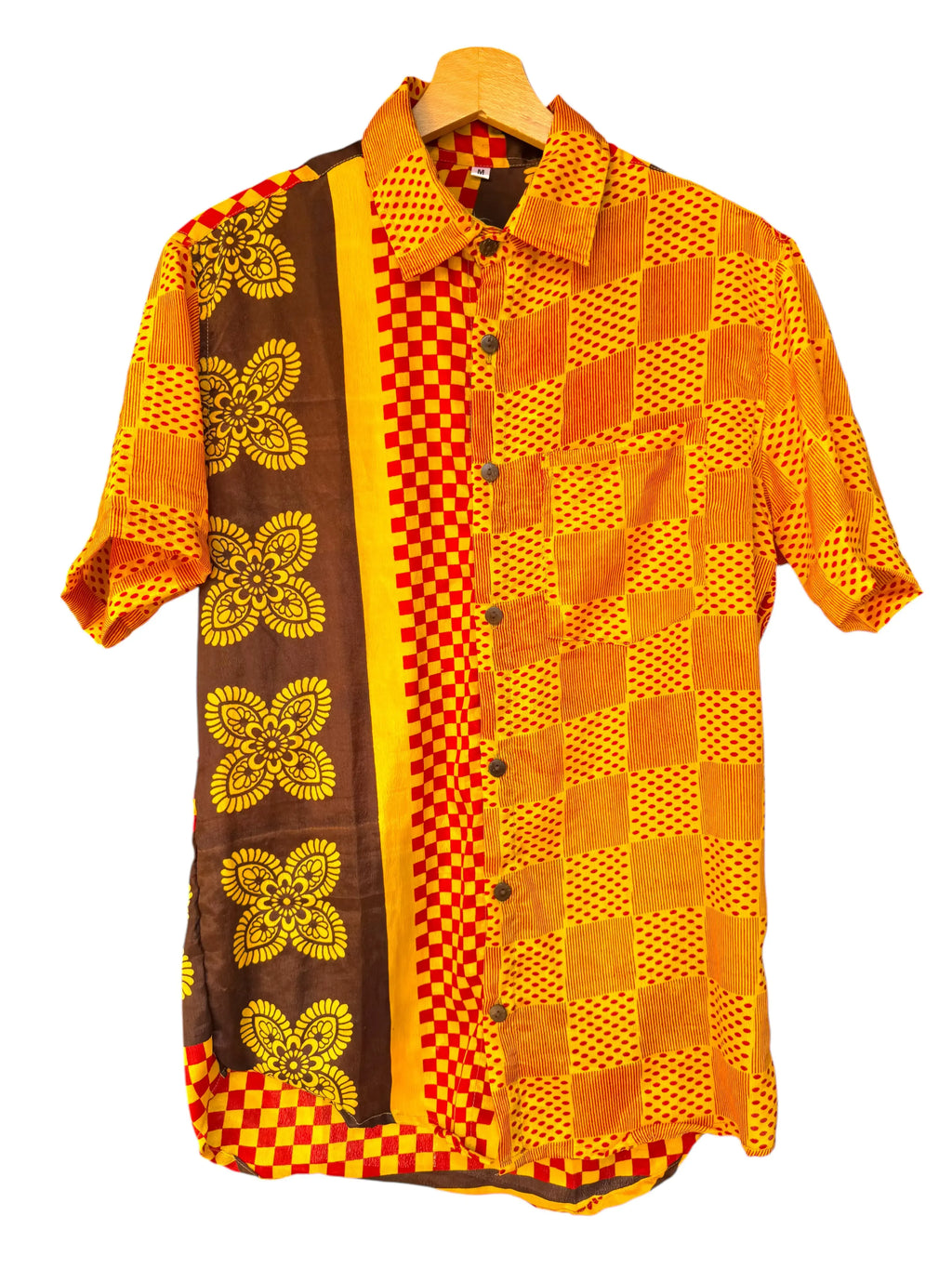 Camicia Etnica Geometrica Gialla e Rossa Sari Upcycled - Taglia M