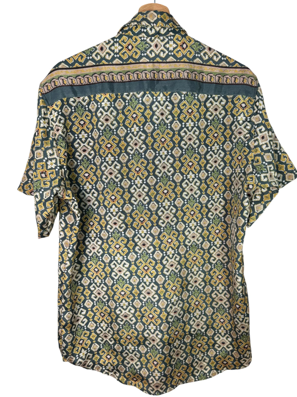 Camicia Etnica Verde Ocra - Ikat Geometrico Boho Sari - Taglia L CAMICIE PARTICOLARI