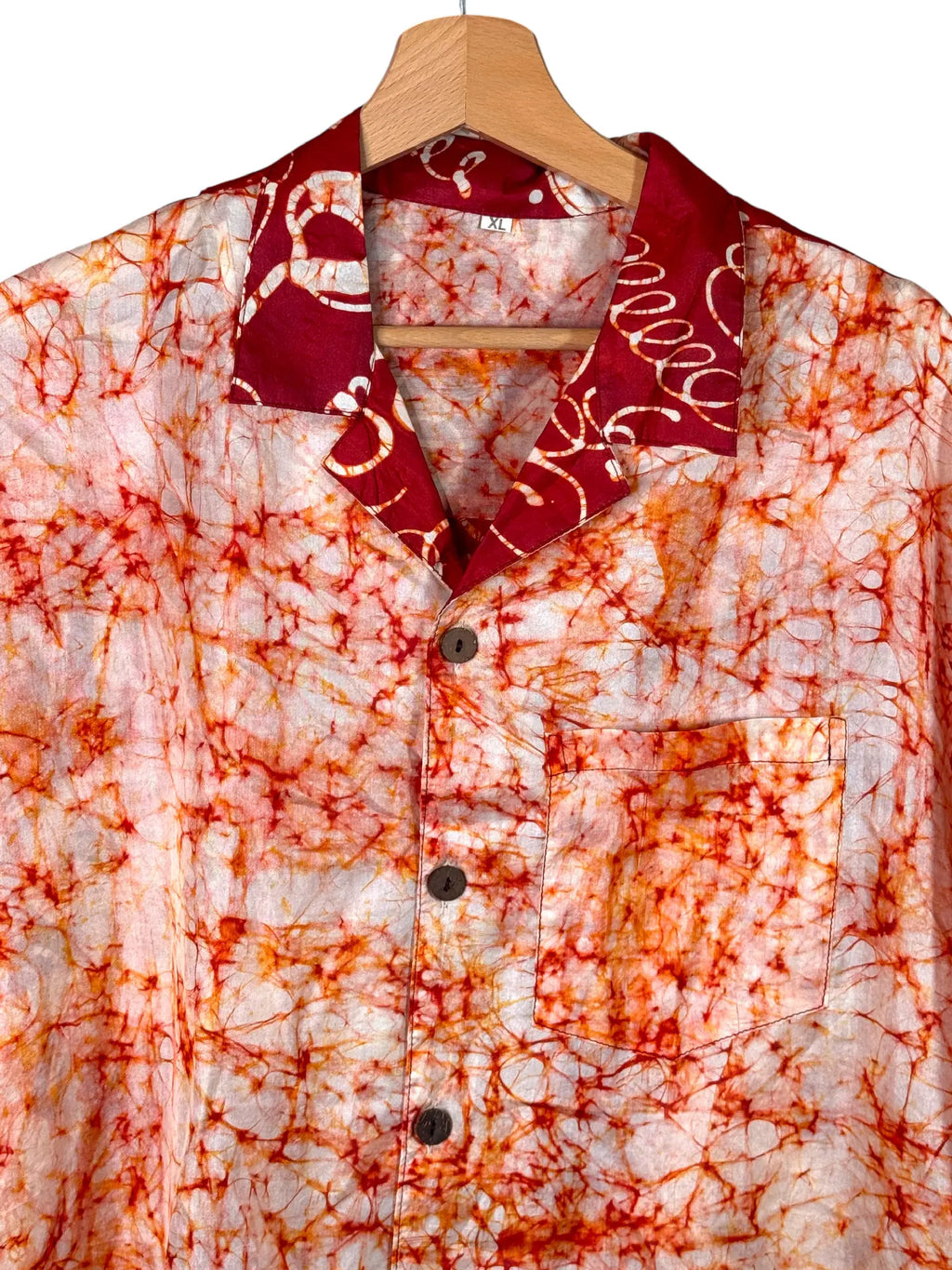 Camicia in Seta Sari Batik Animali Rosso e Arancio Unisex - Taglia XL