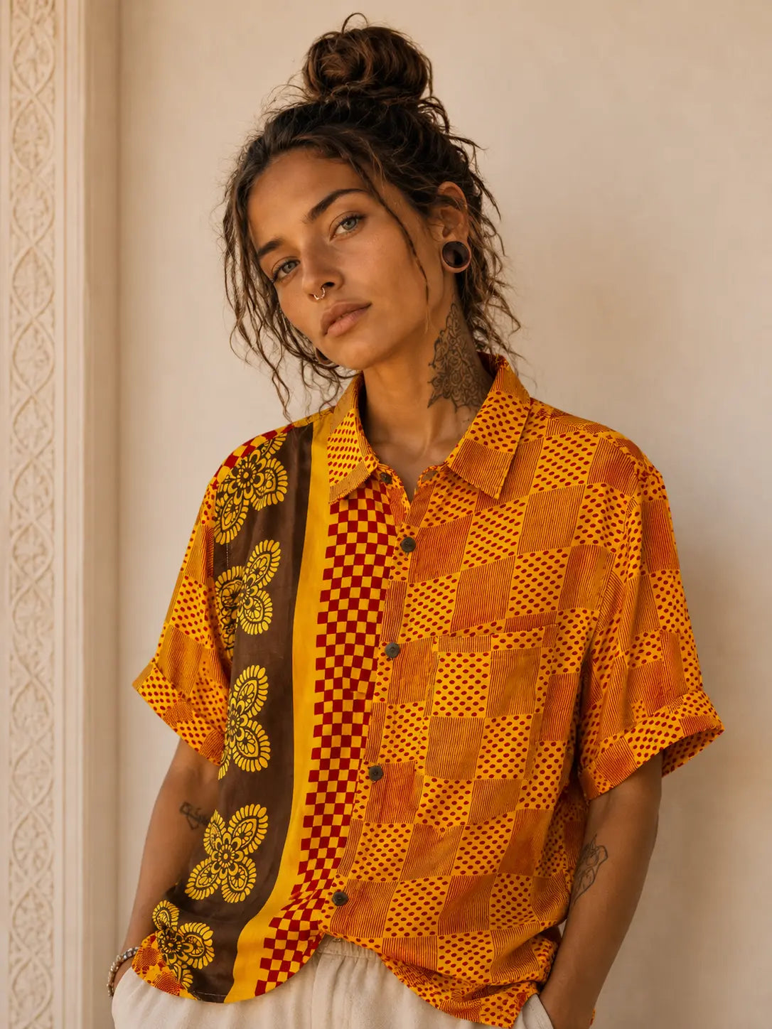 Camicia Etnica Geometrica Gialla e Rossa Sari Upcycled - Taglia M CAMICIE PARTICOLARI